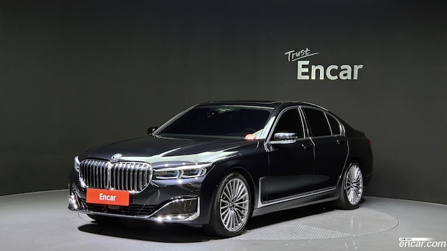 BMW 7-Series 740i Design Pure Excellence 2020 года из Кореи
