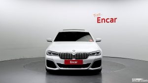 BMW 5-Series 520i M Sport 2022 года из Южной Кореи