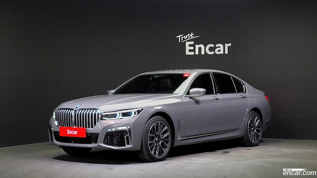 BMW 7-Series 740i M Sport 2021 года из Кореи