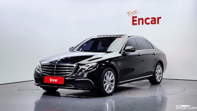 Mercedes-Benz E-Class E220d Exclusive 2019 года из Кореи