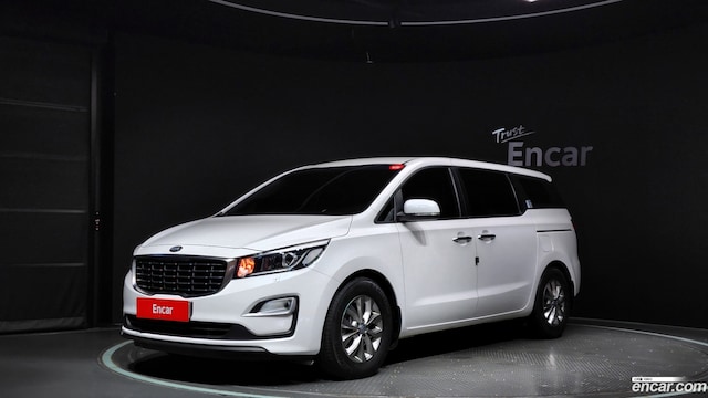 Kia Carnival 11-Seater Deluxe 2019 года из Кореи