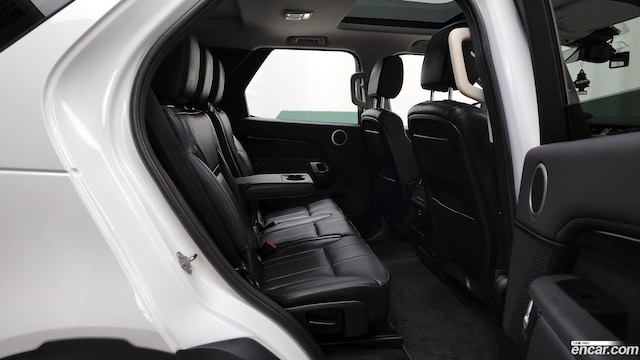 33009261_016.jpg Land Rover Discovery 2.0 SD4 SE 2019 года из Южной Кореи