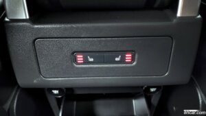 Land Rover Discovery 2.0 SD4 SE 2019 года из Южной Кореи