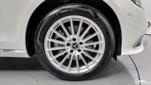 Mercedes-Benz E-Class E220d 4MATIC Exclusive 2022 года из Южной Кореи