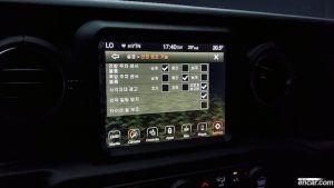 Jeep Wrangler 2.0 Overland 4Door 80th Anniversary Edition 2021 года из Южной Кореи