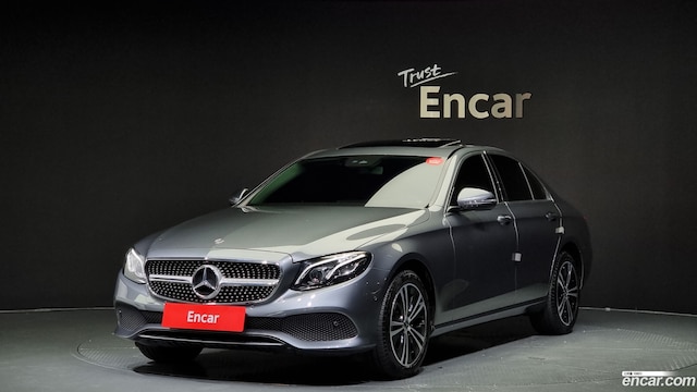 Mercedes-Benz E-Class E220d Avantgarde 2020 года из Кореи