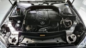 Mercedes-Benz E-Class E220d Avantgarde 2020 года из Южной Кореи