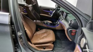 Mercedes-Benz E-Class E220d Avantgarde 2020 года из Южной Кореи