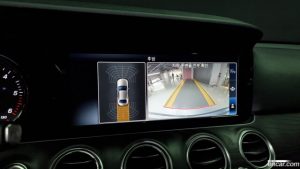 Mercedes-Benz E-Class E220d Avantgarde 2020 года из Южной Кореи