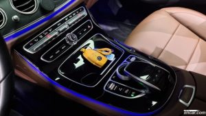 Mercedes-Benz E-Class E220d Avantgarde 2020 года из Южной Кореи