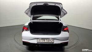 Hyundai AVANTE 1.6 2021 года из Южной Кореи