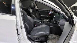 Kia Stinger 2.0 Turbo 2WD 2019 года из Южной Кореи