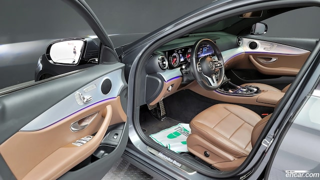 Mercedes-Benz E-Class E250 Avantgarde 2020 года из Кореи