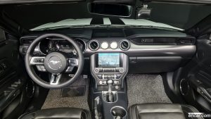 Ford Mustang GT Cabriolet 2020 года из Южной Кореи