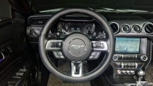 Ford Mustang GT Cabriolet 2020 года из Южной Кореи