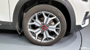 Kia Seltos Дизель 1.6 2WD 2020 года из Южной Кореи
