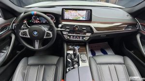 BMW 5-Series 520i M Sport 2021 года из Южной Кореи