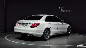 Mercedes-Benz C-Class C220 d 4MATIC 2020 года из Южной Кореи