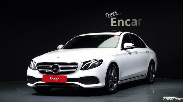 Mercedes-Benz E-Class E300 Avantgarde 2019 года из Кореи
