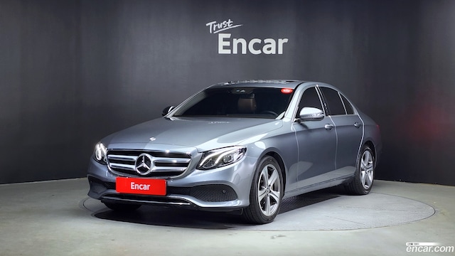 Mercedes-Benz E-Class E300 Avantgarde 2019 года из Кореи