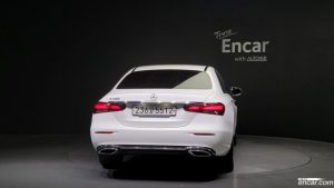 Mercedes-Benz E-Class E250 Exclusive 2021 года из Южной Кореи