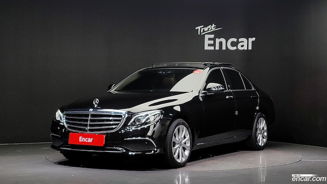 Mercedes-Benz E-Class E300 4MATIC Exclusive 2019 года из Кореи