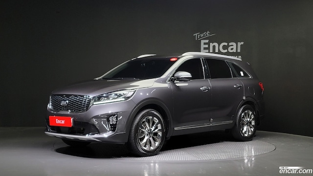 Kia Sorento Дизель 2.0 2WD 2019 года из Кореи