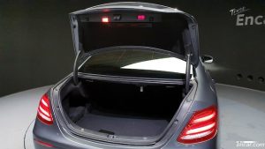 Mercedes-Benz E-Class E300 4MATIC Exclusive 2020 года из Южной Кореи