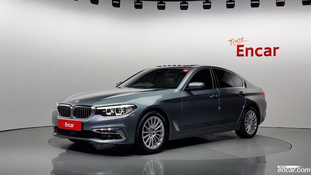 BMW 5-Series 520i Luxury 2019 года из Кореи