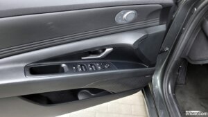 Hyundai AVANTE 1.6 2021 года из Южной Кореи