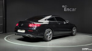 Mercedes-Benz C-Class C200 Coupe 2020 года из Южной Кореи