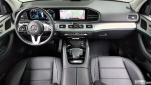 Mercedes-Benz GLE-Class GLE300d 4MATIC 2020 года из Южной Кореи