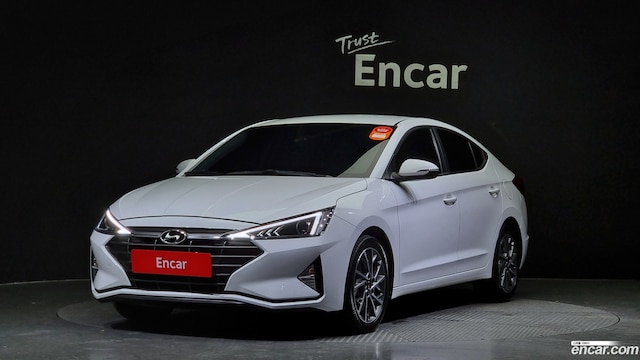 Hyundai AVANTE 1.6 2019 года из Кореи