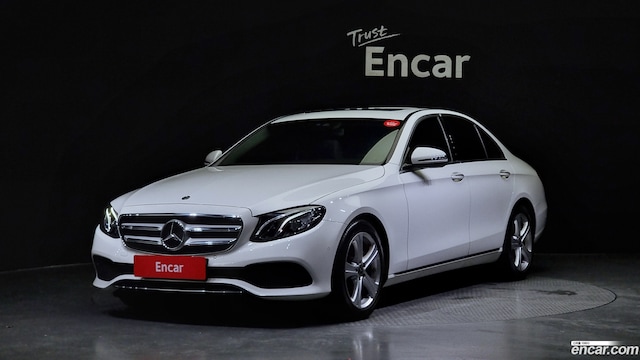 Mercedes-Benz E-Class E200 Avantgarde 2019 года из Кореи