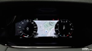 Land Rover Range Rover Evoque P250 R-Dynamic SE 2021 года из Южной Кореи