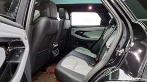 Land Rover Range Rover Evoque P250 R-Dynamic SE 2021 года из Южной Кореи