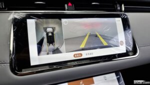 Land Rover Range Rover Evoque P250 R-Dynamic SE 2021 года из Южной Кореи