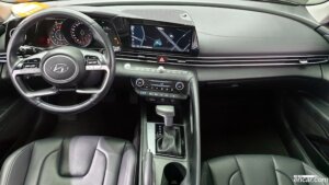 Hyundai AVANTE 1.6 2021 года из Южной Кореи