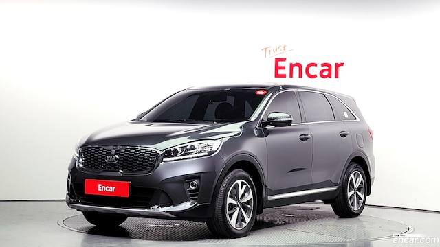 Kia Sorento Дизель 2.0 2WD 2019 года из Кореи