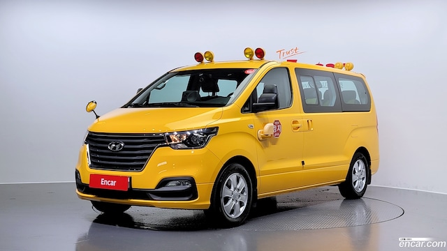 Hyundai Starex 2019 года из Кореи