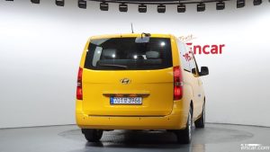 Hyundai Starex Wagon 12-Seater 2019 года из Южной Кореи