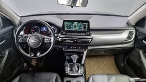 Kia Seltos Дизель 1.6 2WD 2020 года из Южной Кореи