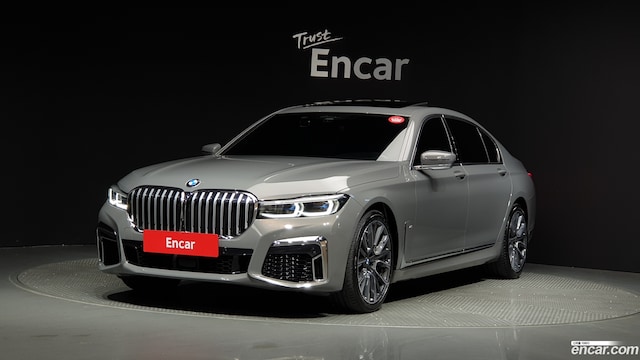 BMW 7-Series 740Li xDrive M Sport 2021 года из Кореи