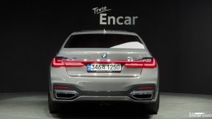BMW 7-Series 740Li xDrive M Sport 2021 года из Южной Кореи