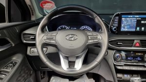 Hyundai Santafe Дизель 2.0 2WD 2019 года из Южной Кореи