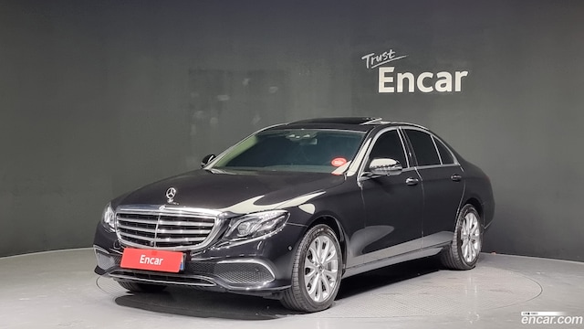Mercedes-Benz E-Class E300 4MATIC Exclusive 2019 года из Кореи