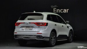 Renault-Korea(Samsung) QM6 2.0 GDe RE Signature 2WD 2020 года из Южной Кореи