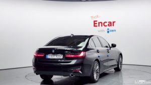 BMW 3-Series 320e Luxury 2022 года из Южной Кореи
