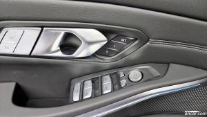 BMW 3-Series 320e Luxury 2022 года из Южной Кореи