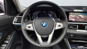 BMW 3-Series 320e Luxury 2022 года из Южной Кореи
